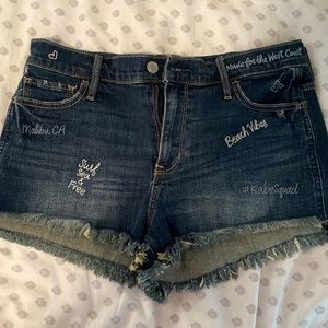 Hollister short-short high rise size 9 w29 NWT